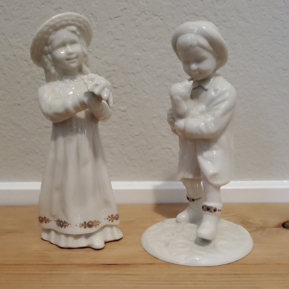 Rare And Vintage Lenox Holland Boy And Girl